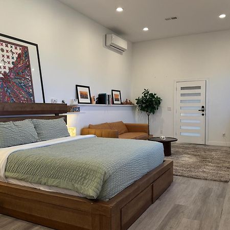 Stunning View Hollywood Hills Guest House Лос Анджелис Екстериор снимка